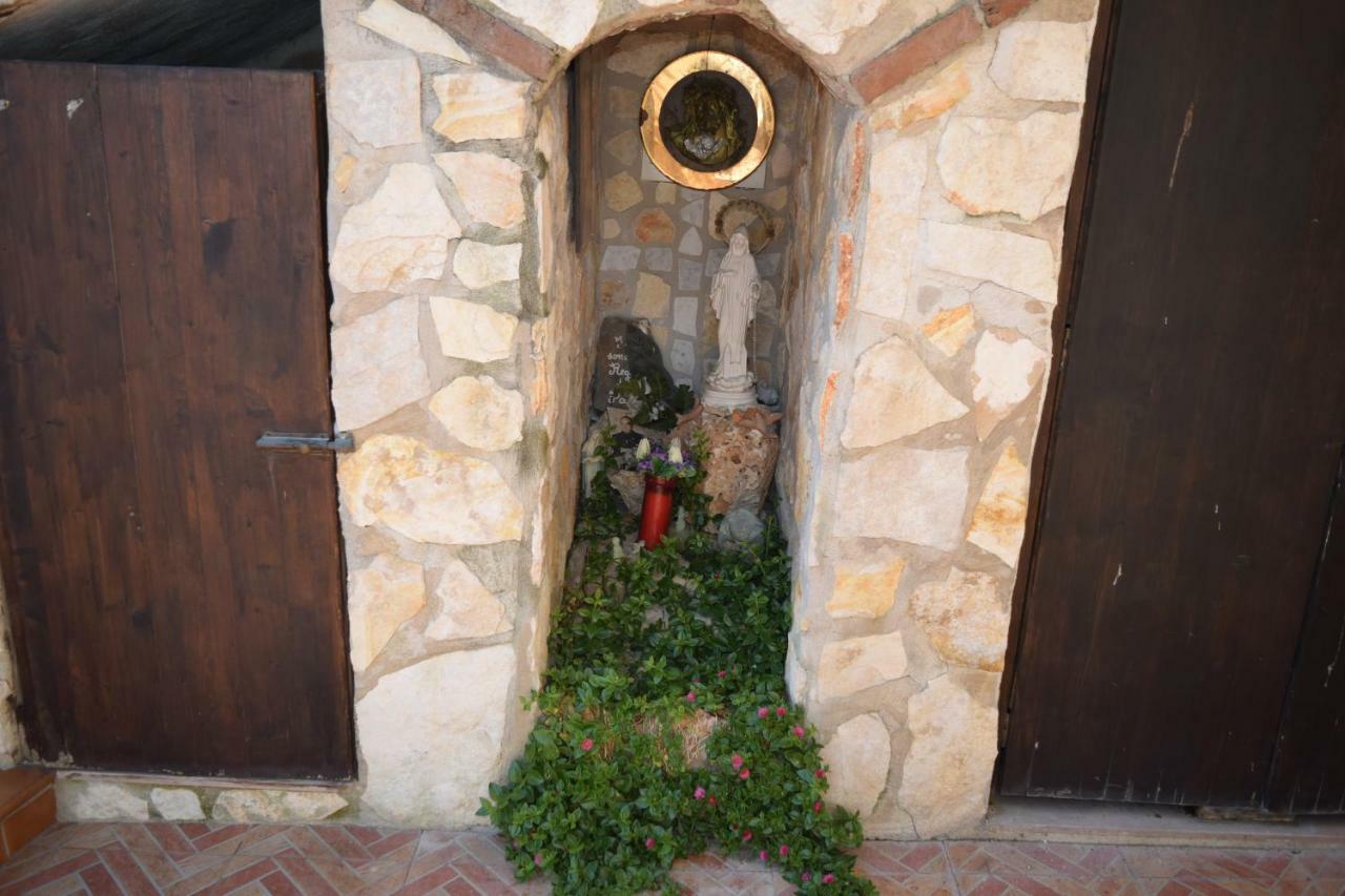 Bed &Breakfast Pinetamare Bed & Breakfast Castel Volturno Exterior foto