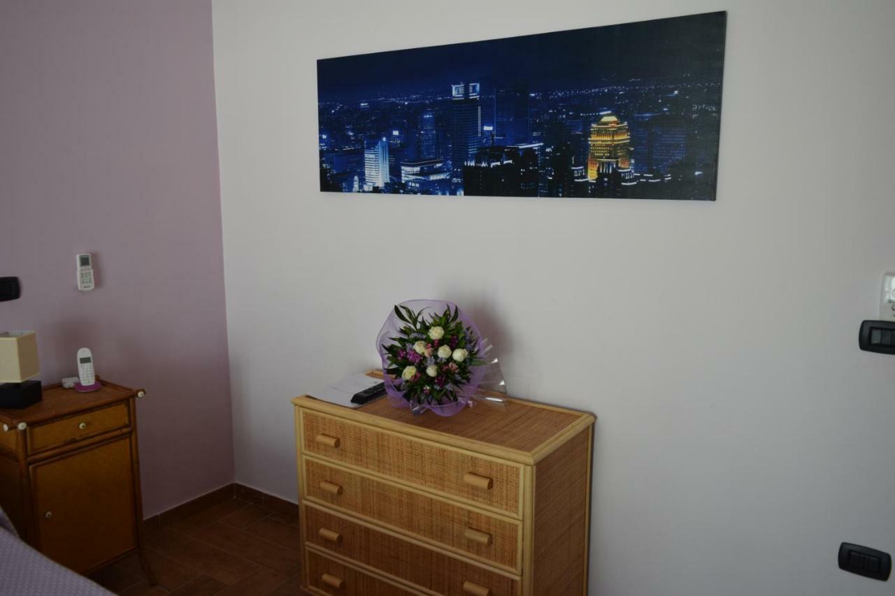 Bed &Breakfast Pinetamare Bed & Breakfast Castel Volturno Exterior foto