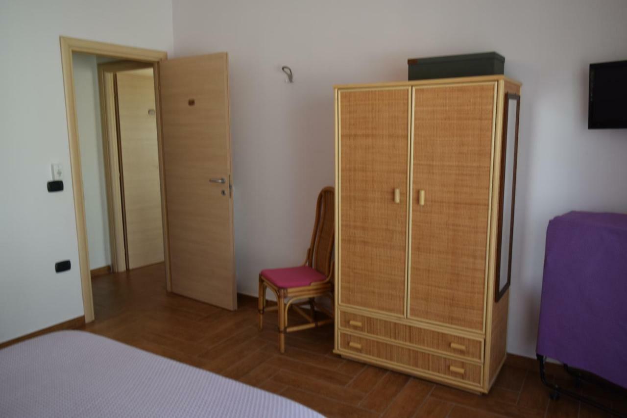 Bed &Breakfast Pinetamare Bed & Breakfast Castel Volturno Exterior foto